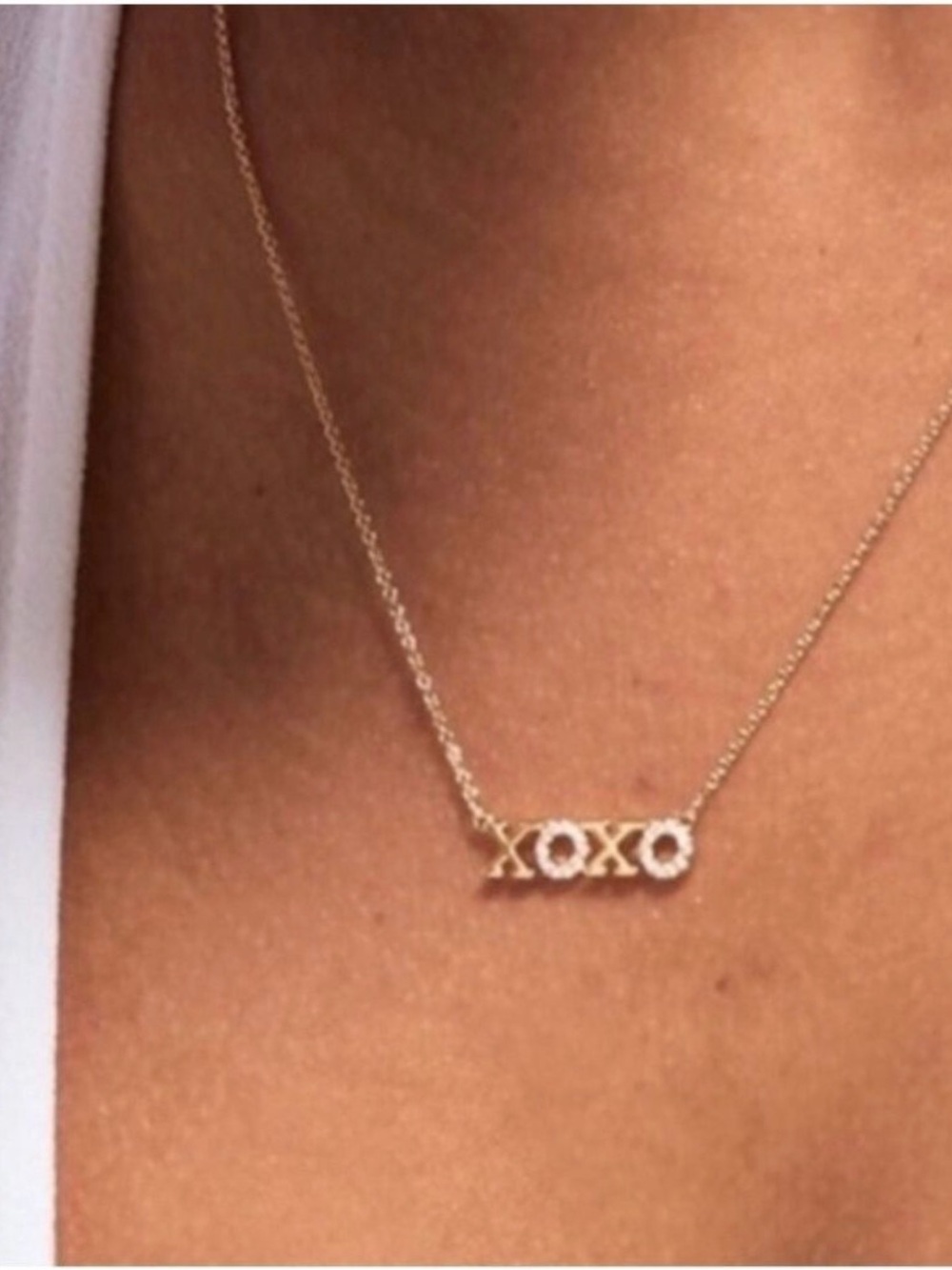 Stella & Dot gold XOXO dainty necklace